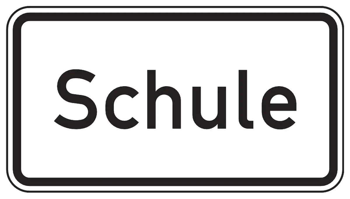 Hinweis auf Schule, langsam fahren