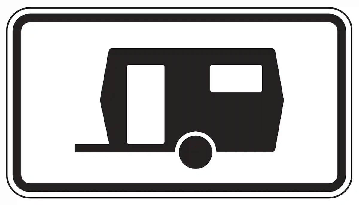 Zusatzzeichen: Wohnwagen dürfen länger als 14 Tage parken.